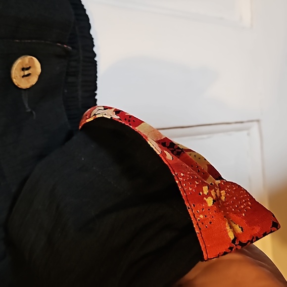 Carole Little ladies size 12 Blouses with beaded trim in black with red accents - Picture 5 of 7